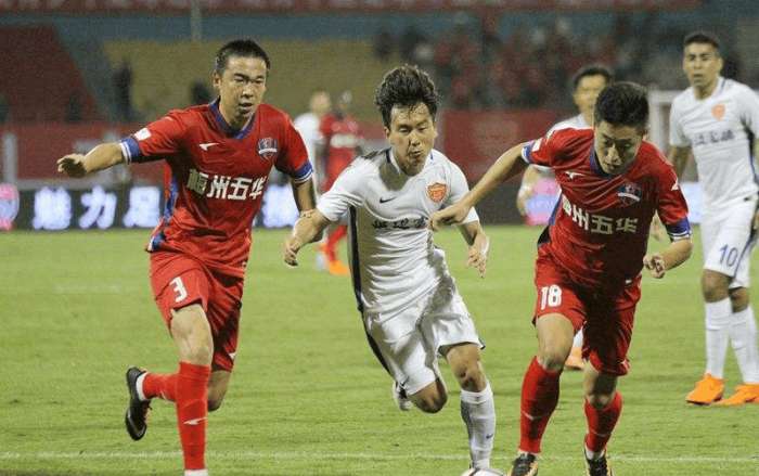 乔纳森-戴维：我可以踢任何位置；一直在训练后进行加练